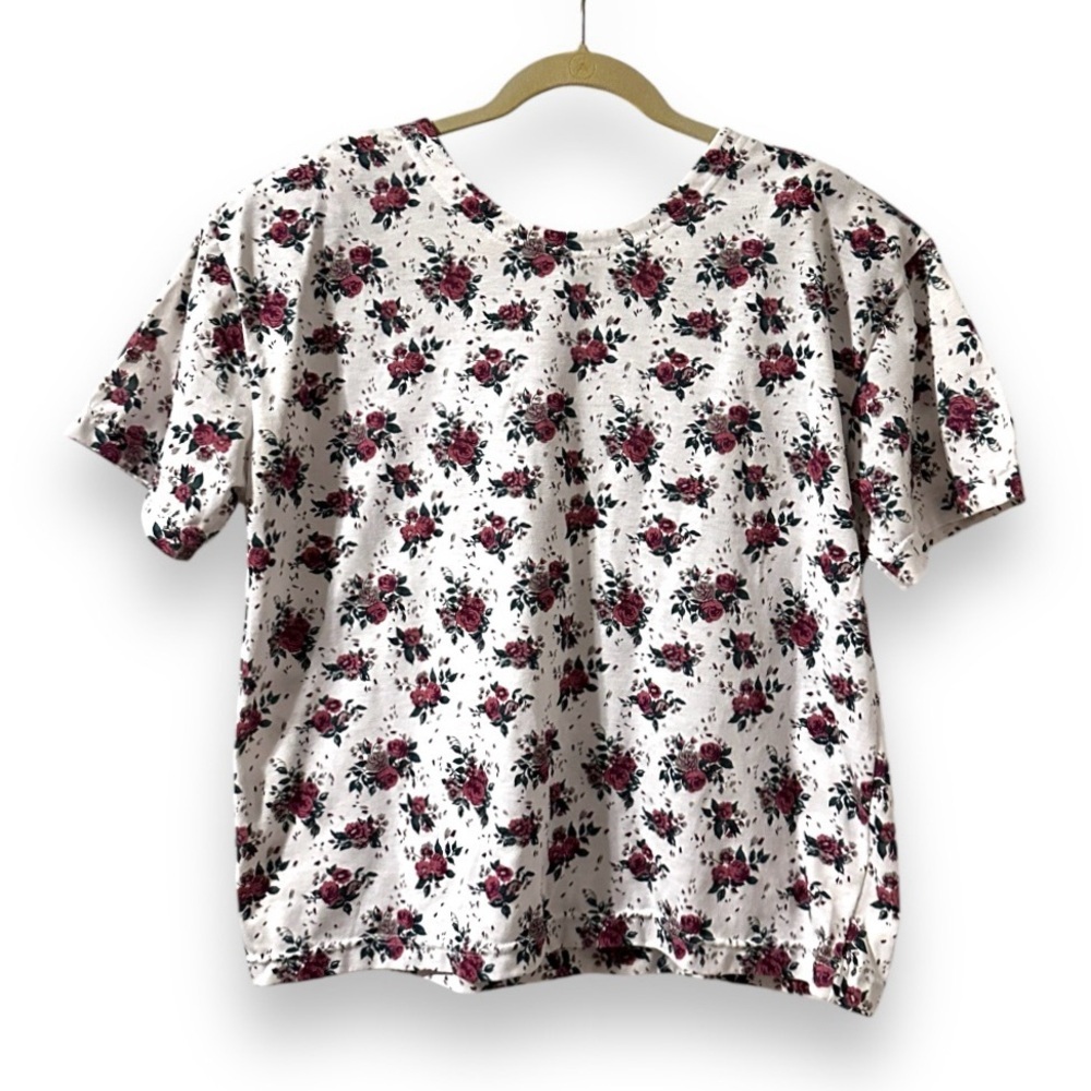 Vintage 90s White Floral Cropped T-Shirt Womenās Size Large Cottagecore Retro